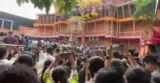 শিশু থেকে বৃদ্ধ—মহাসপ্তমীতে পূজার আনন্দে মাতোয়ারা কলকাতা